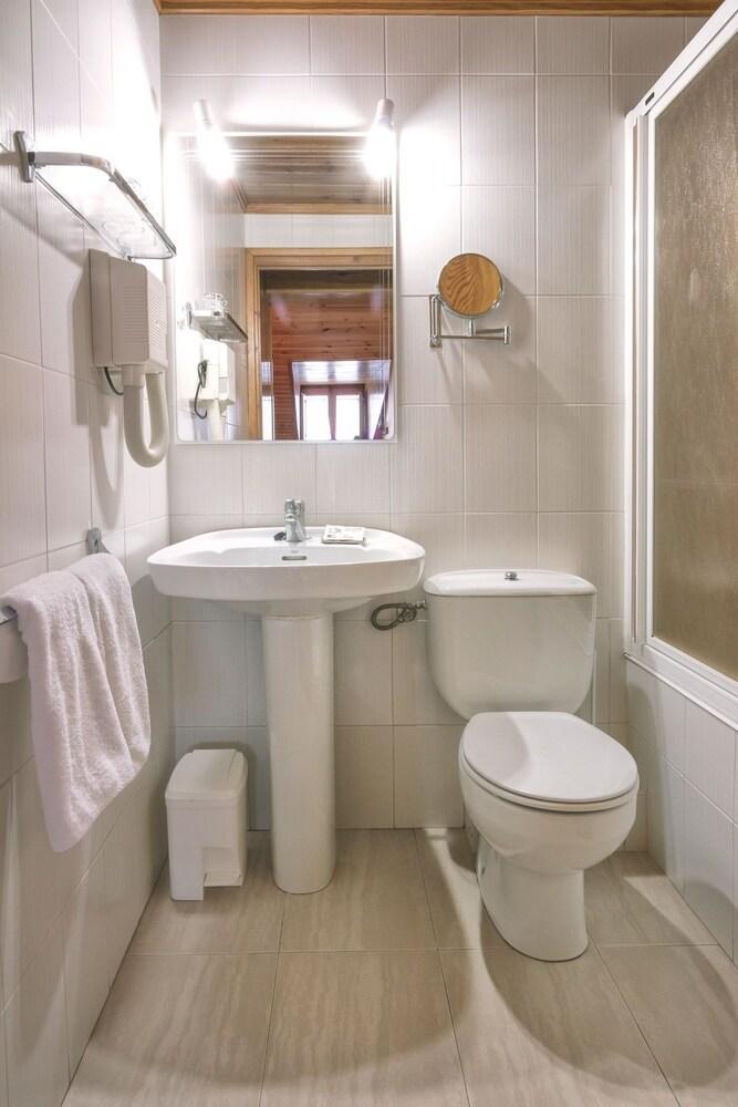Hotel Farre D'Avall Баруера Екстериор снимка